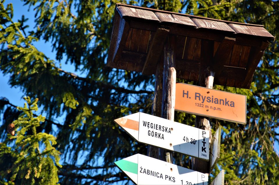 Sie können auch nach Żabnica Skałka fahren und von dort nach Hala Boraczą, dann nach Rysianka und auf demselben Weg zurückgehen - Gehzeit ca.